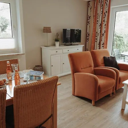 Apartment Gaestehaus Broecker Busum